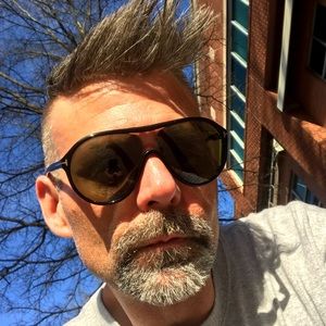 Meet your Posher, Douglas